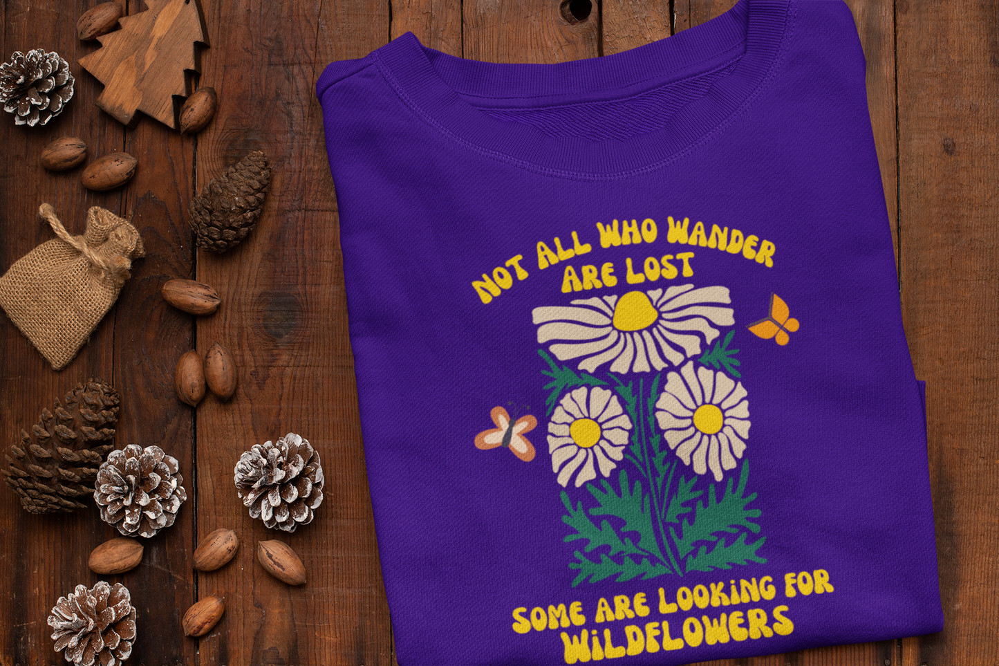 Retro Vintage Wildflowers Sweatshirt, Wavy Daisy Floral Sweater, Plant Lover Crewneck Unisex Sweatshirt, Cottagecore Sweater, Gift for Nature Lover, Outdoorsy Camp Sweater