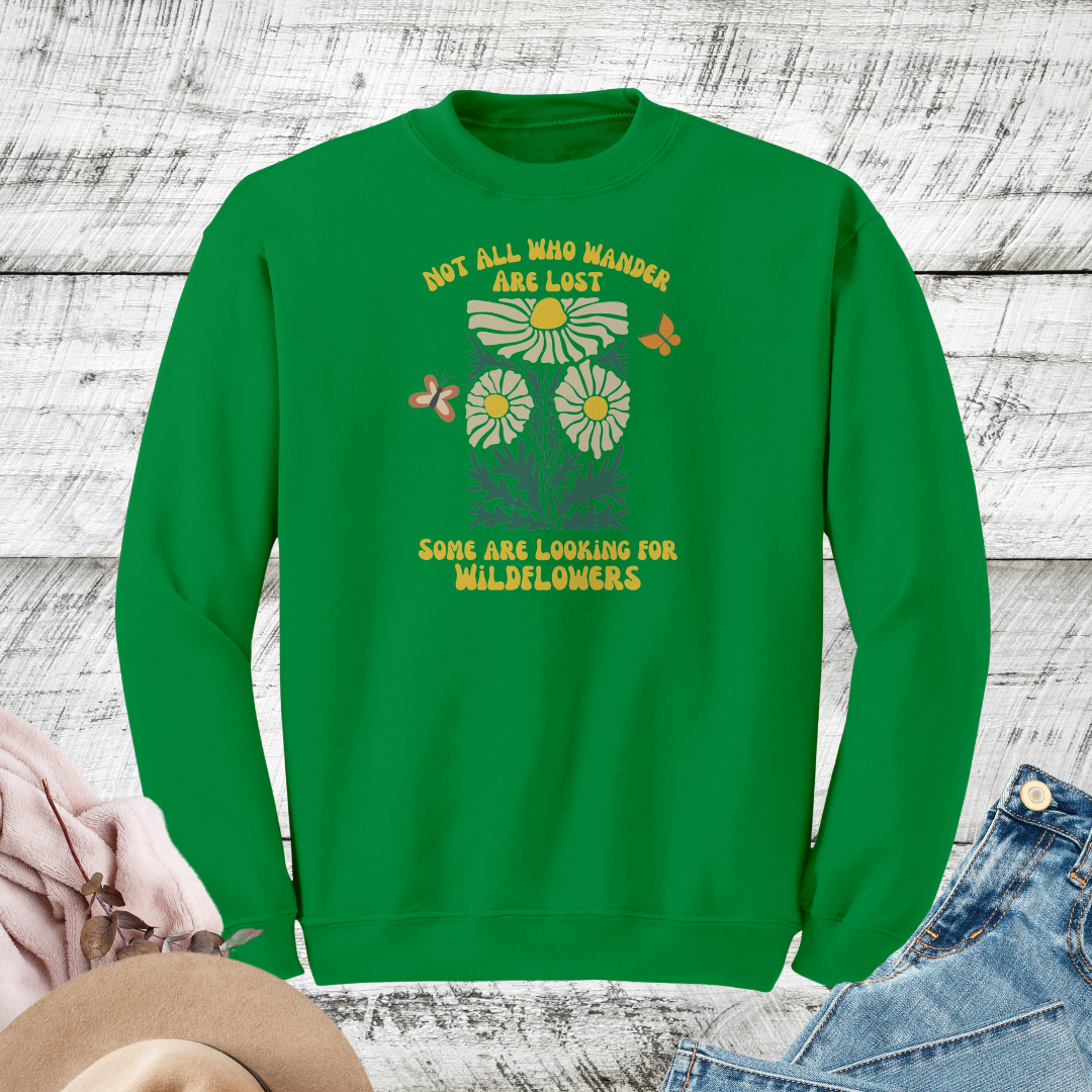 Retro Vintage Wildflowers Sweatshirt, Wavy Daisy Floral Sweater, Plant Lover Crewneck Unisex Sweatshirt, Cottagecore Sweater, Gift for Nature Lover, Outdoorsy Camp Sweater