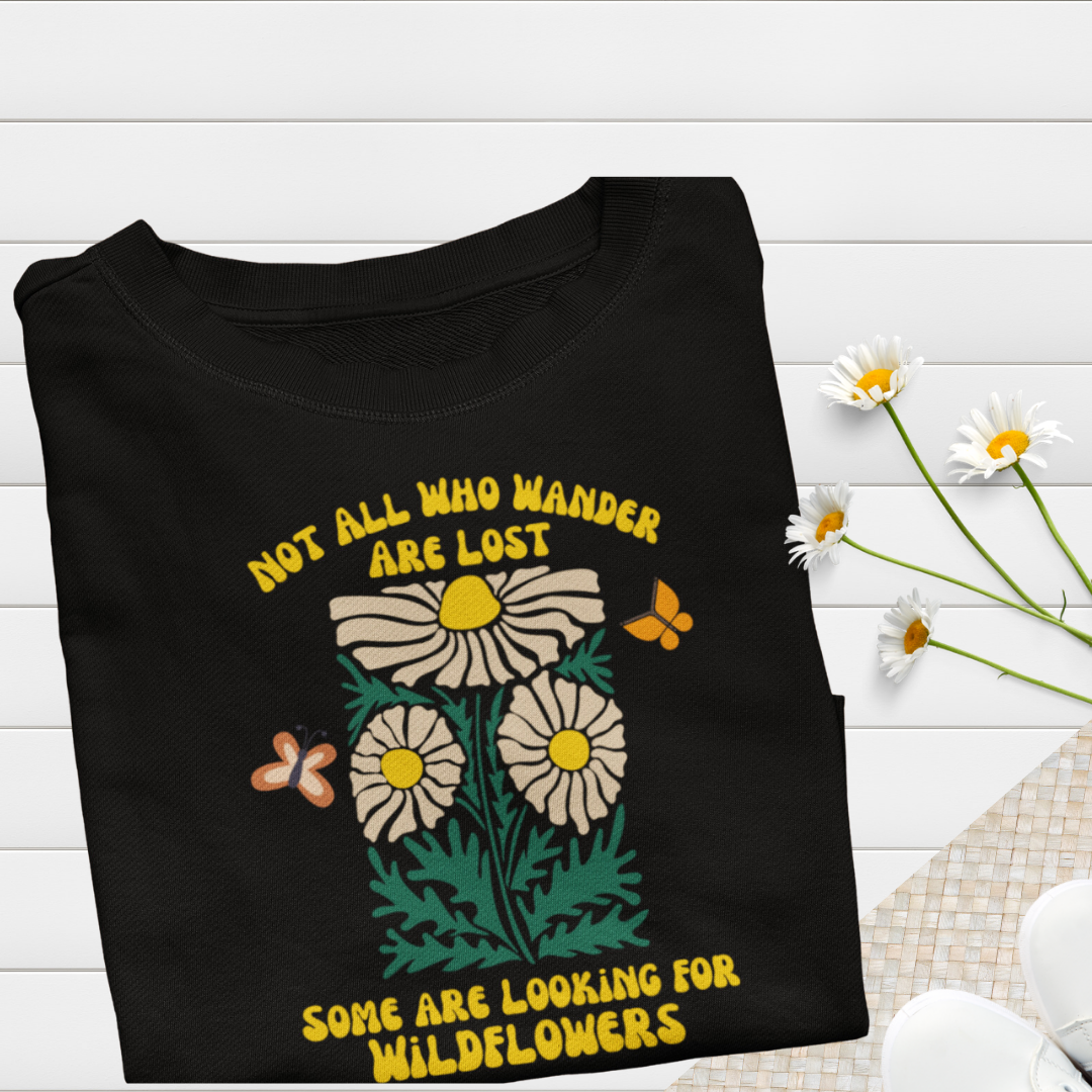 Retro Vintage Wildflowers Sweatshirt, Wavy Daisy Floral Sweater, Plant Lover Crewneck Unisex Sweatshirt, Cottagecore Sweater, Gift for Nature Lover, Outdoorsy Camp Sweater